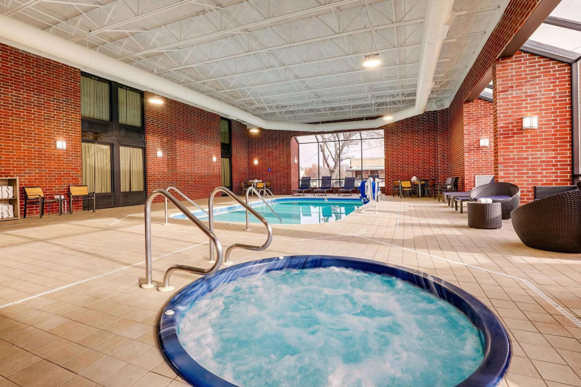 Drury Inn & Suites Springfield Exterior photo