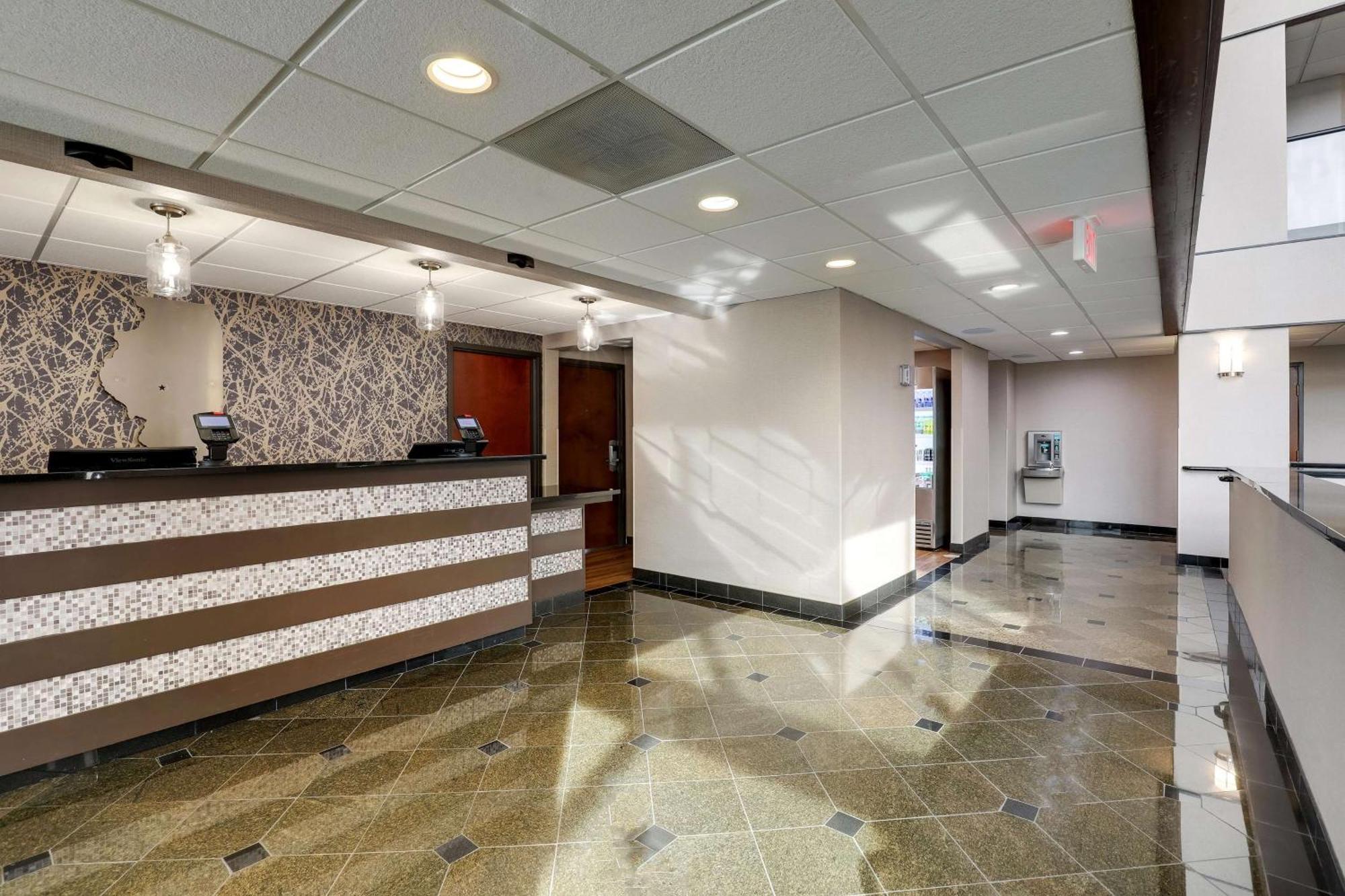 Drury Inn & Suites Springfield Exterior photo