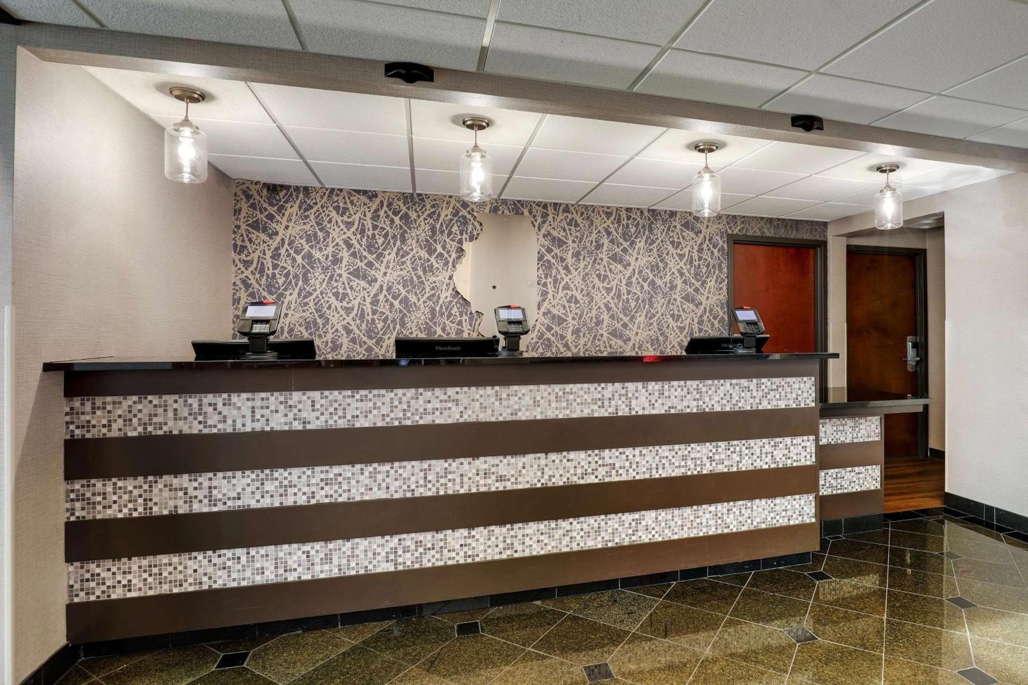 Drury Inn & Suites Springfield Exterior photo